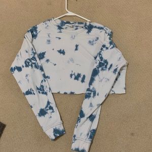 Cropped Forever 21 Blue Tie Die Crewneck